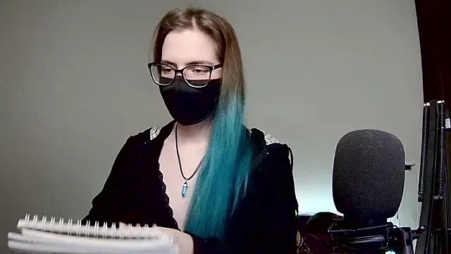 amber candyfloss online show from 12/30/24, 10:45