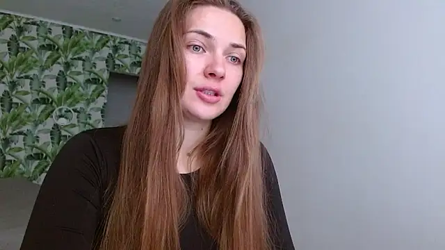 Olivia shine online show from 10/05/25, 04:22