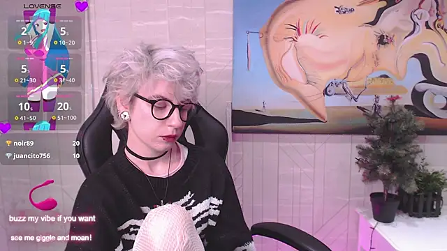 Moonlight t online show from 12/19/24, 04:24