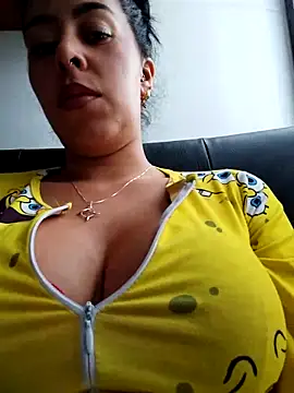 Snapshot of Emily_Wane chatting on 09/23/25, 02:53 Emily Wane online show from 09/23/25, 02:53