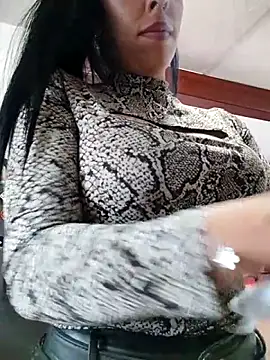 Snapshot of Emily_Wane chatting on 11/02/25, 06:43 Emily Wane online show from 11/02/25, 06:43