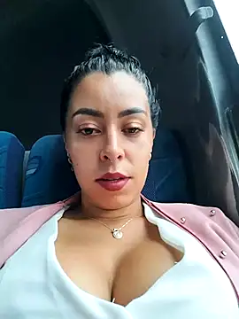 Snapshot of Emily_Wane chatting on 11/13/25, 03:55 Emily Wane online show from 11/13/25, 03:55