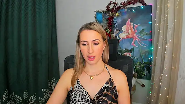 PassionGlow online show from 12/24/24, 03:38