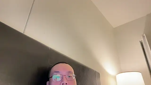 Snapshot of slaveasianboy chatting on 03/02/25, 04:17 slaveasianboy online show from 03/02/25, 04:17