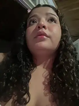 Snapshot of CharlotteMillers chatting on 10/10/25, 02:43 CharlotteMillers online show from 10/10/25, 02:43