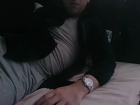 Snapshot of Yldrmm_9553 chatting on 02/08/26, 01:14 Yldrmm 9553 online show from 02/08/26, 01:14