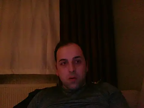 Snapshot of Yldrmm_9553 chatting on 03/27/26, 09:03 Yldrmm 9553 online show from 03/27/26, 09:03