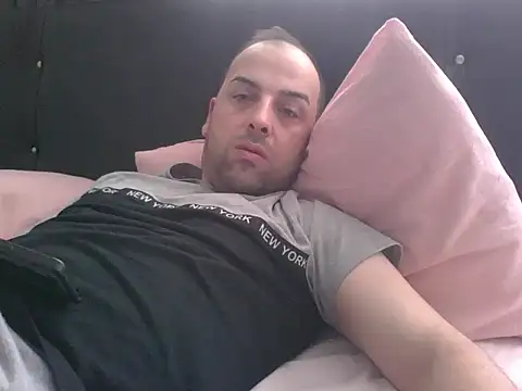 Snapshot of Yldrmm_9553 chatting on 05/16/26, 10:58 Yldrmm 9553 online show from 05/16/26, 10:58