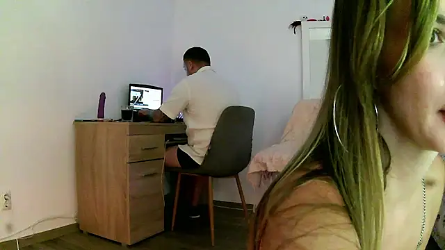 Snapshot of missmimixx chatting on 10/18/25, 11:16 missmimixx online show from 10/18/25, 11:16