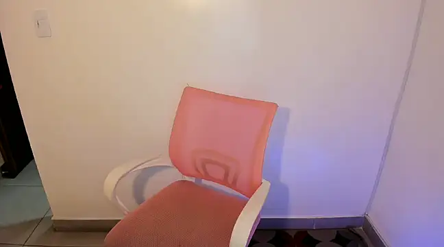 kiaraowen online show from 01/05/25, 11:44