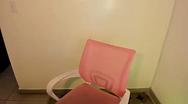 kiaraowen online show from 01/08/25, 09:12
