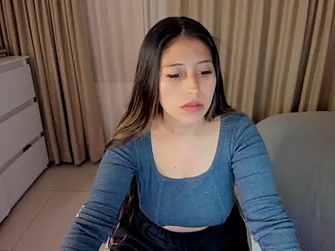 kiaraowen online show from 09/27/25, 01:43