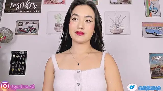 olivia22love online show from 10/10/25, 12:48