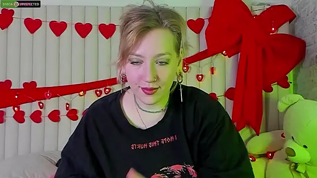 Snapshot of RachelCart chatting on 02/14/26, 03:36 RachelCart online show from 02/14/26, 03:36