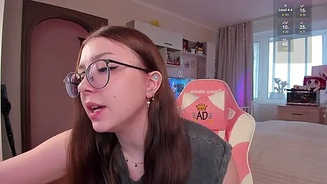 elisejays online show from 02/01/25, 09:54