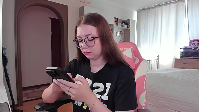 elisejays online show from 03/20/25, 10:54