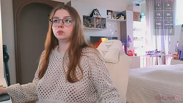 Snapshot of elisejays chatting on 09/15/25, 12:16 elisejays online show from 09/15/25, 12:16