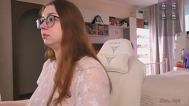 Snapshot of elisejays chatting on 09/27/25, 12:54 elisejays online show from 09/27/25, 12:54