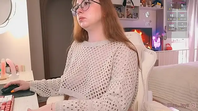 Snapshot of elisejays chatting on 10/21/25, 11:44 elisejays online show from 10/21/25, 11:44