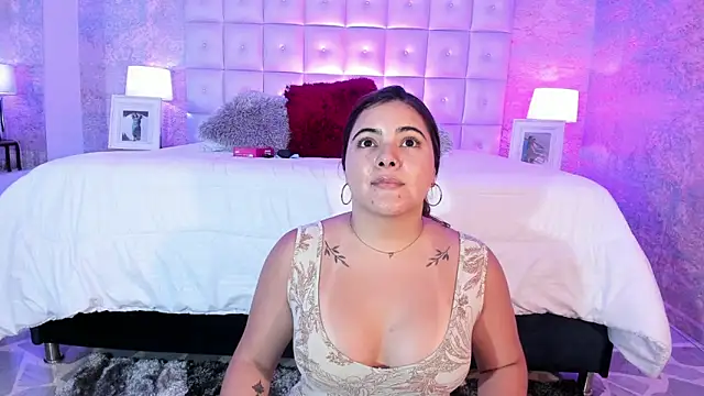 Snapshot of EVELIN_MASON chatting on 09/15/25, 08:09 EVELIN MASON online show from 09/15/25, 08:09