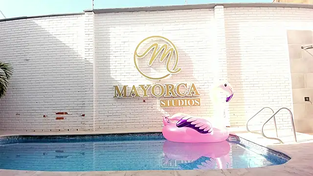 Snapshot of EVELIN_MASON chatting on 11/01/25, 07:49 EVELIN MASON online show from 11/01/25, 07:49