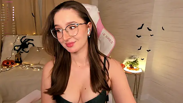 AnnikaAllison online show from 10/29/25, 01:35