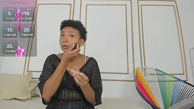 saray mardez online show from 01/17/25, 12:21