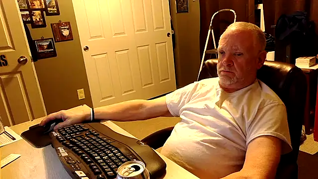 Snapshot of nobledad chatting on 11/02/25, 01:52 nobledad online show from 11/02/25, 01:52