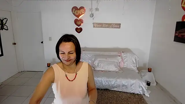 lollita 23  online show from 04/27/26, 07:12