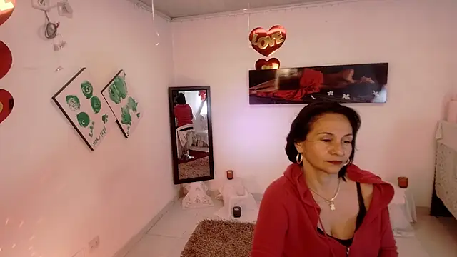 lollita 23  online show from 05/06/26, 07:19