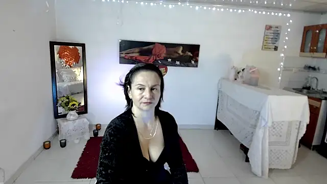 lollita 23  online show from 06/13/26, 07:56