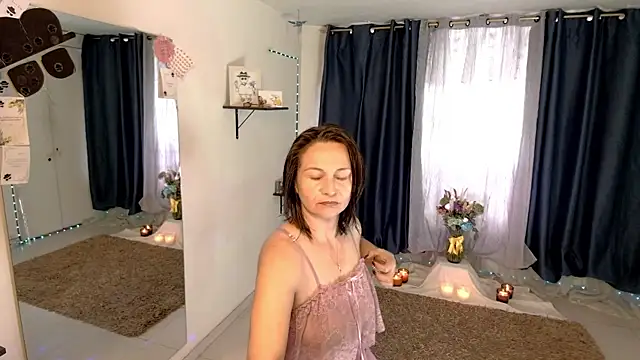 lollita 23  online show from 07/04/26, 08:04