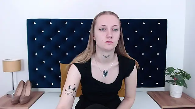 AlexaTease online show from 12/20/24, 10:38