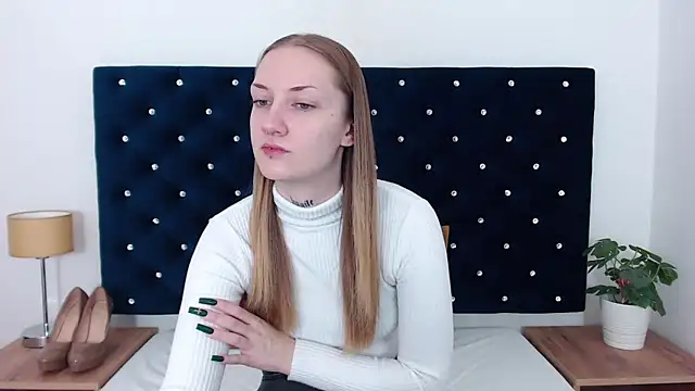 AlexaTease online show from 12/23/24, 08:33