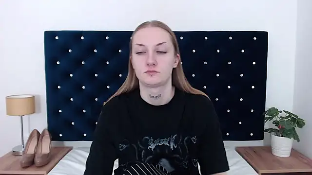 AlexaTease online show from 12/30/24, 12:09
