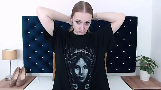 AlexaTease online show from 01/07/25, 06:14