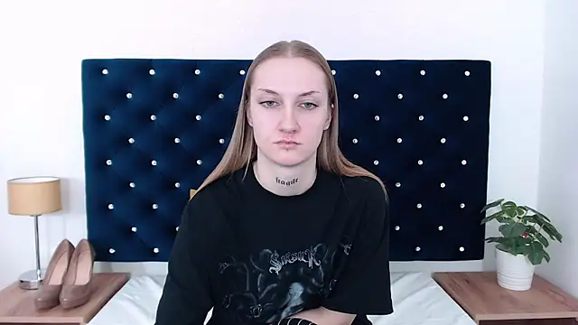 AlexaTease online show from 01/27/25, 01:52
