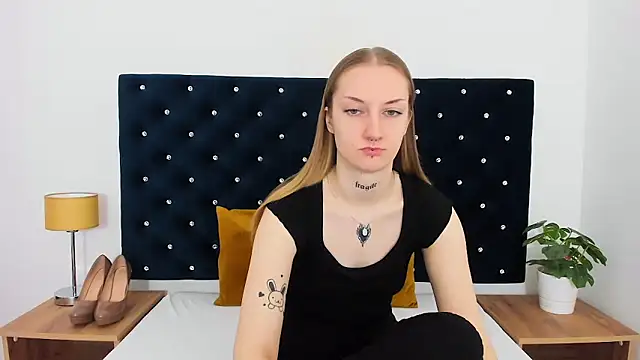 AlexaTease online show from 02/10/25, 11:46