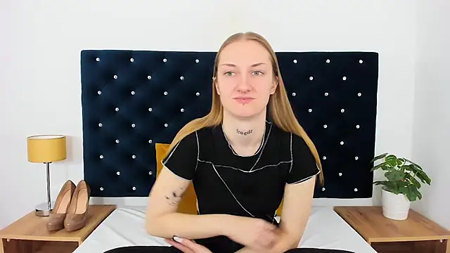AlexaTease online show from 02/15/25, 12:54