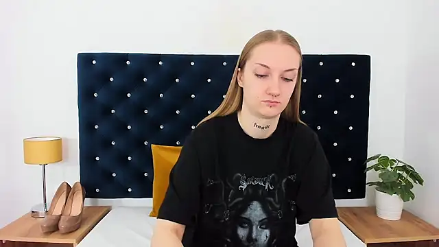 AlexaTease online show from 02/24/25, 11:21