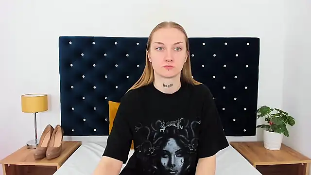 AlexaTease online show from 03/05/25, 03:51