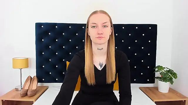 AlexaTease online show from 03/17/25, 11:21