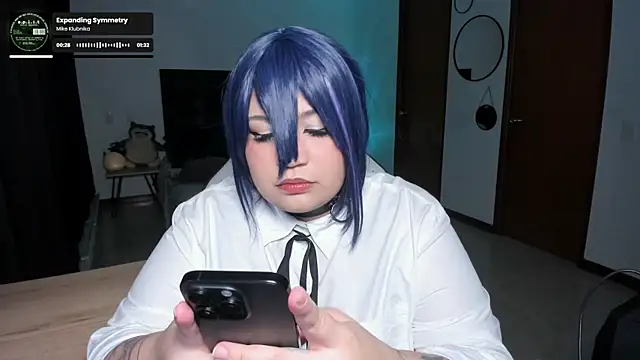 Effyss  online show from 12/22/25, 12:51