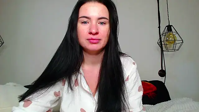 Snapshot of KristinSquirt chatting on 03/14/25, 09:03 KristinSquirt online show from 03/14/25, 09:03