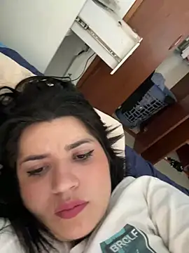 horny roomiess online show from 01/15/25, 12:09