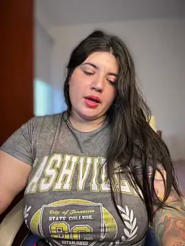 horny roomiess online show from 06/06/26, 10:14