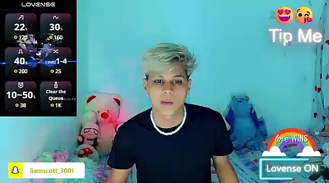 Liamscott  online show from 12/03/24, 03:52