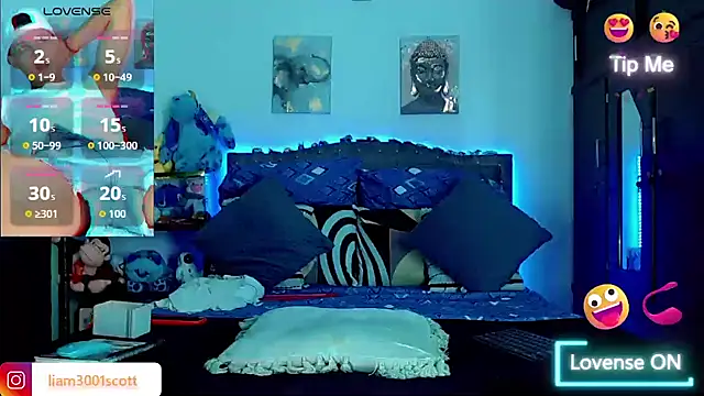 Liamscott  online show from 11/11/25, 07:03