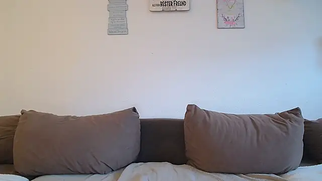 Snapshot of LachenderTeufel chatting on 11/28/25, 07:00 LachenderTeufel online show from 11/28/25, 07:00