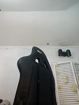 JulianaCastillo online show from 12/18/24, 01:34